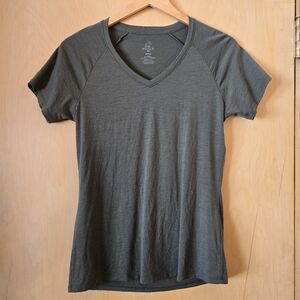 Woolx Mia Women's V-Neck Short Sleeve Tee — Deep Fern, Size Small